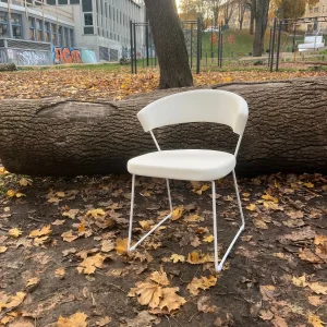 New York spisestuestoler fra Calligaris – Snowwhite edition. På lager