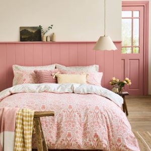 Ashstead Damask, sengesett med stiliserte tulipaner i rosa/natur