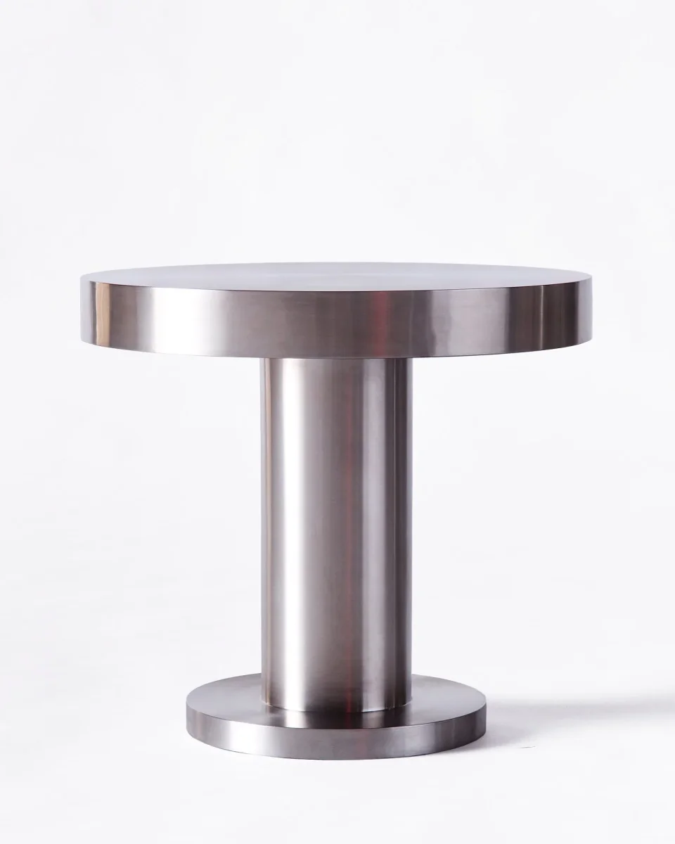Cufflink Sidebord