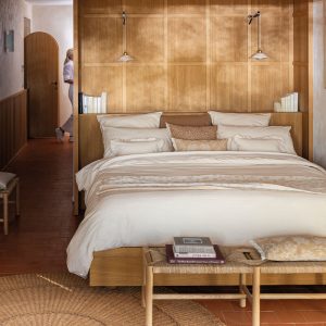 Eclat, sengesett med struktur i beige fra Le Jacquard Francais