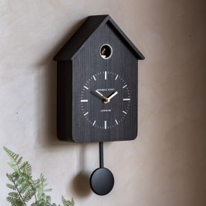 Cuckoo, veggklokke, moderne gjøkur i koksgrå trefinish