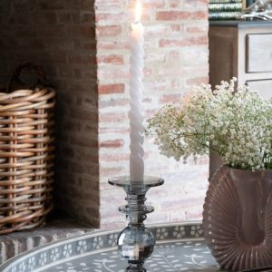Kersey, elegant lysestake i  slepet  røkt glass (19,5cm)