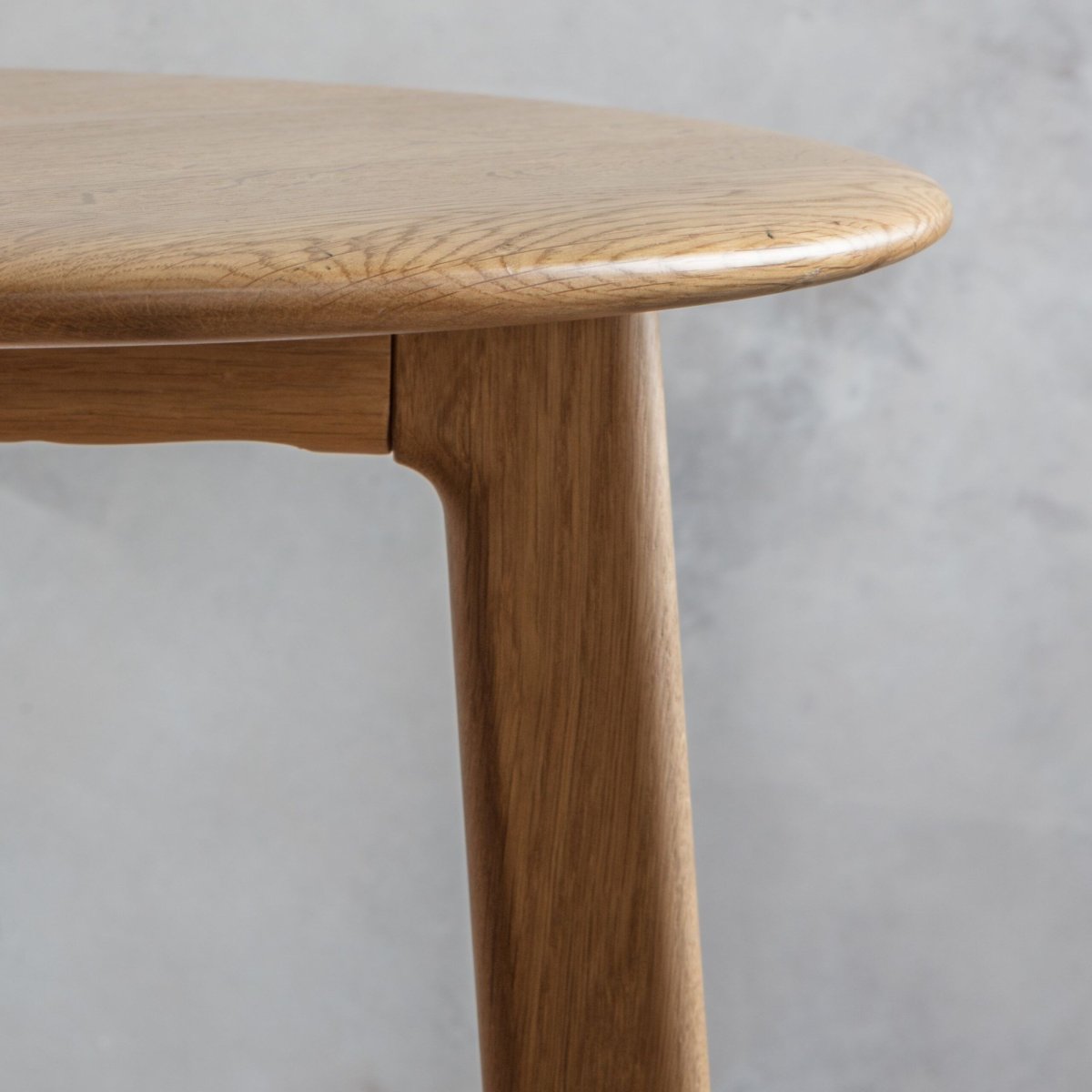 Madrid, stilrent sidebord i retro design, i heltre eik - Image 4