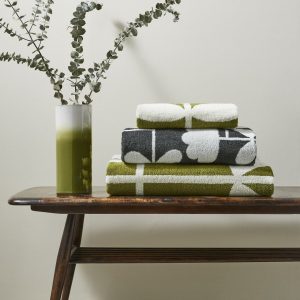 Cut Stem, retro håndklær fra Orla Kiely i mosegrønt/koksgrått