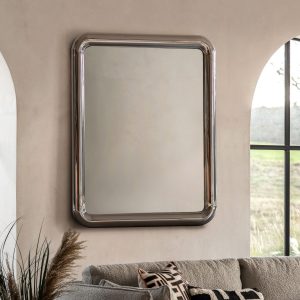 Speccio, moderne veggspeil i krom
